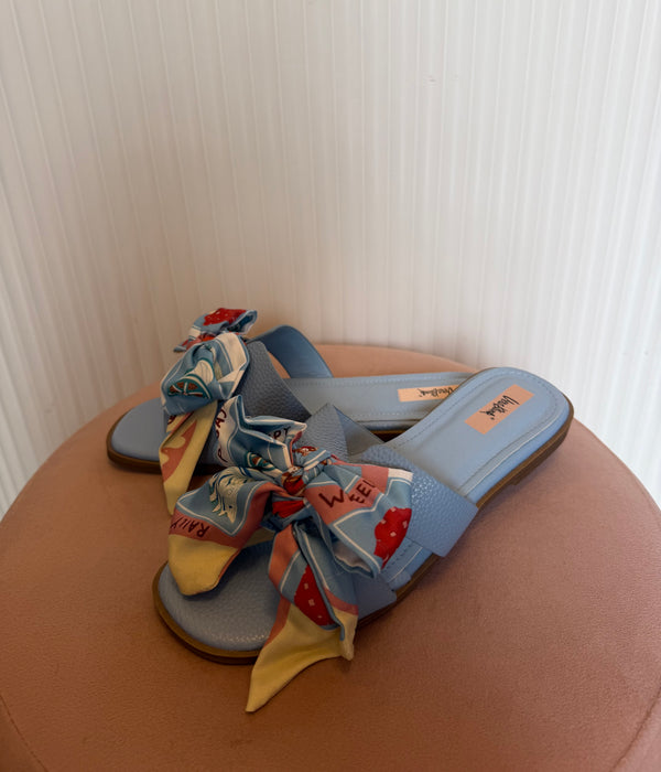 Sandalo celeste H con foulard