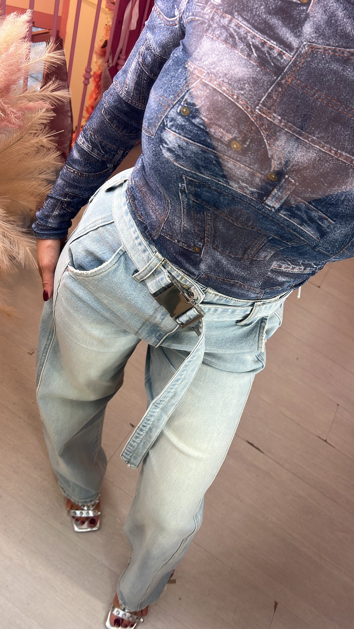 Jeans a gamba larga con cintura