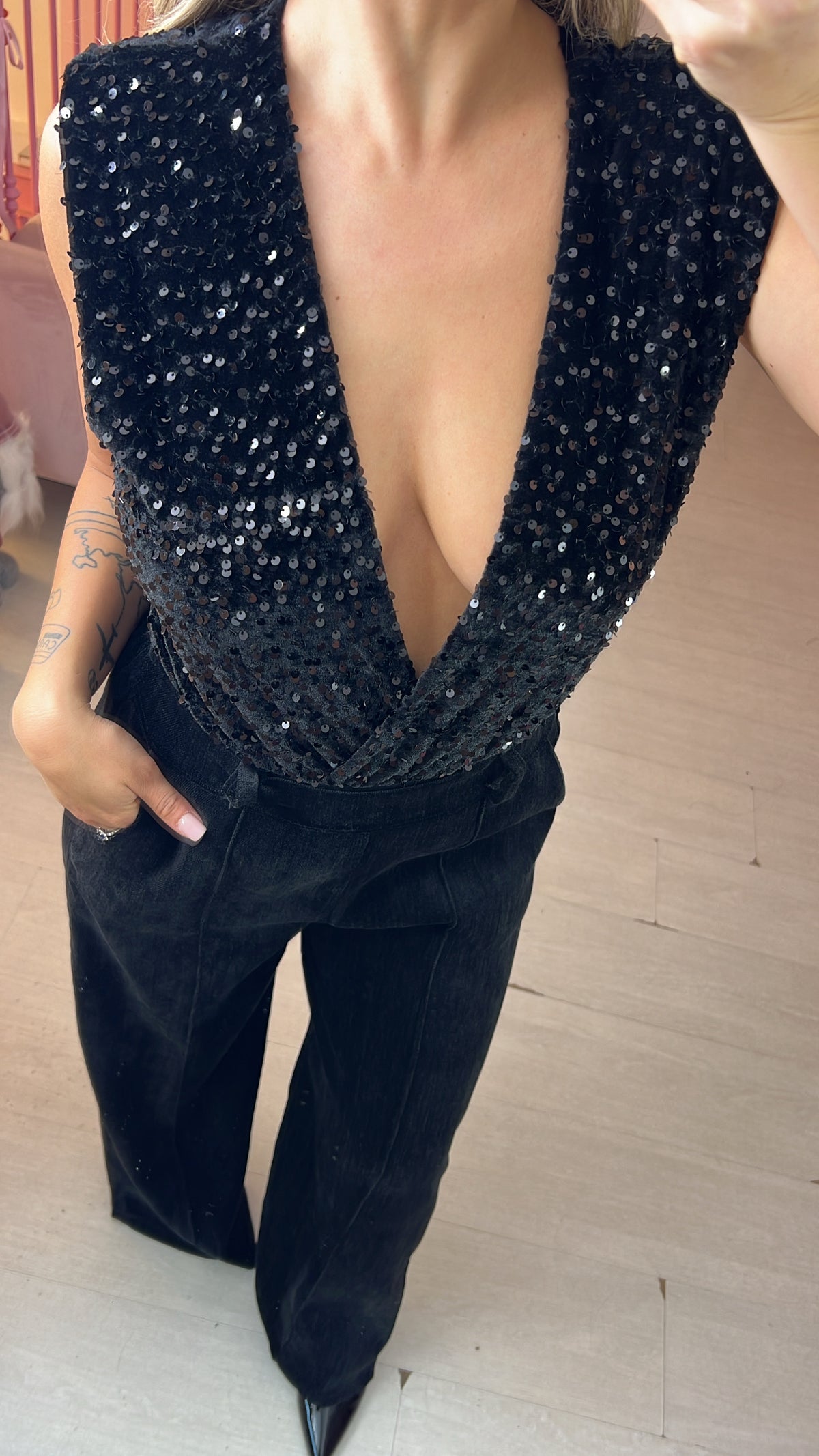 Tailleur nero in velluto