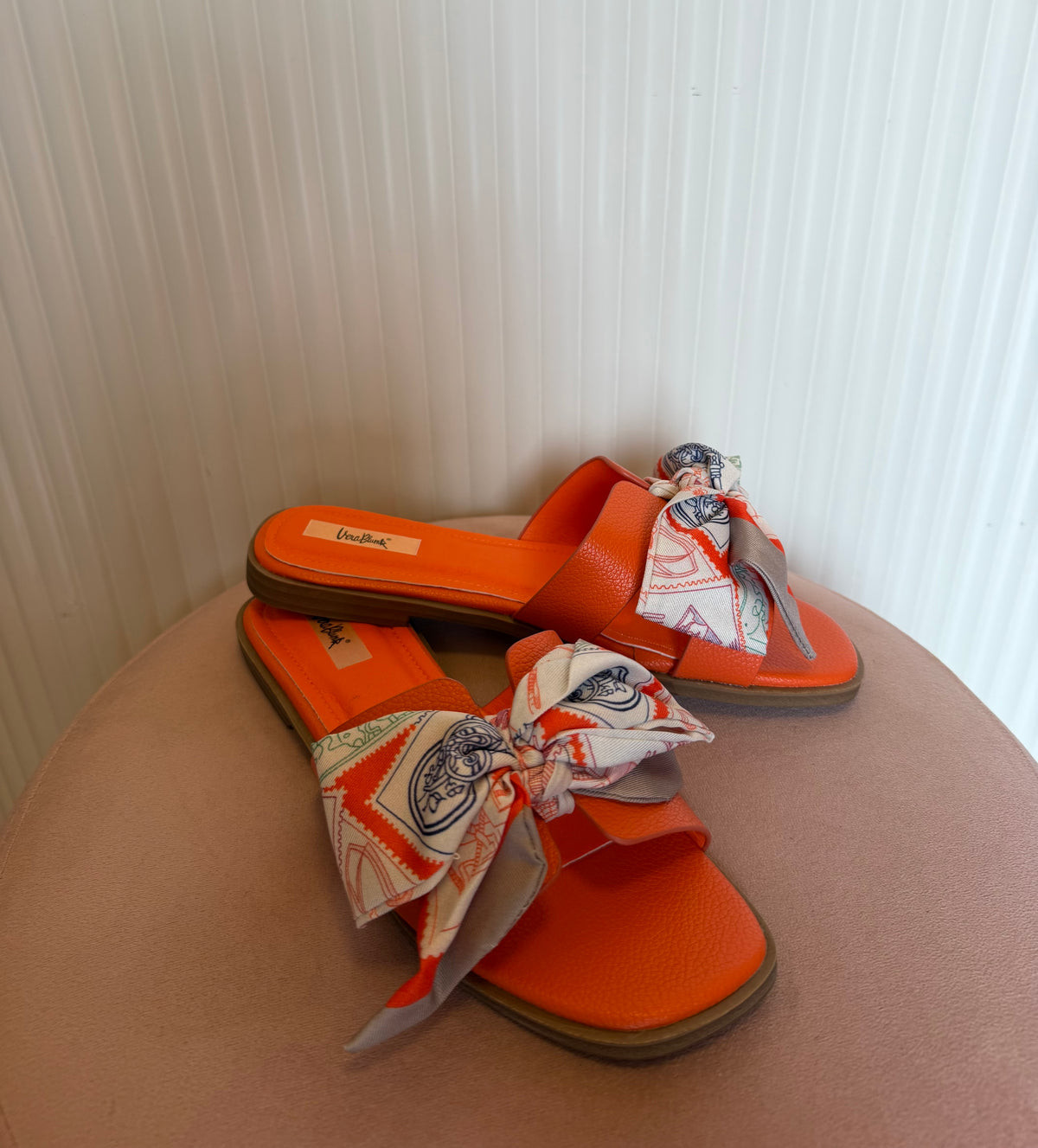 Sandalo arancio H con foulard