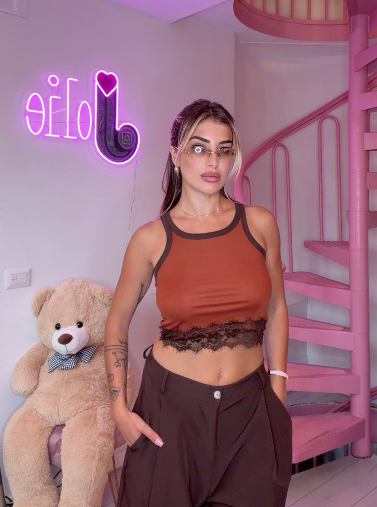 Top con bordo in pizzo
