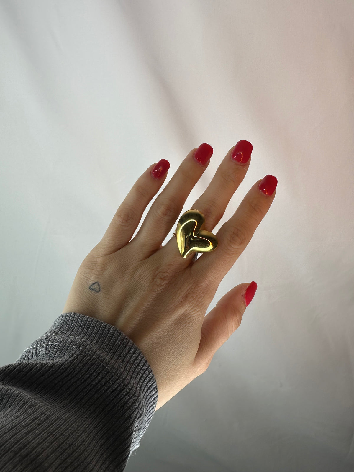 Anello cuore color oro